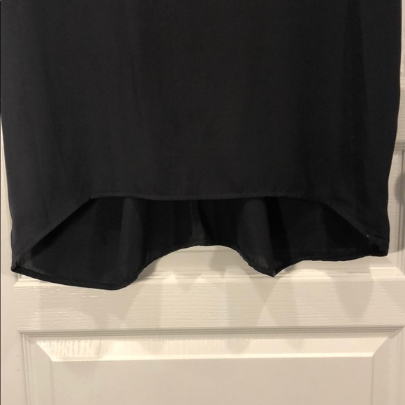 Grey, sleeveless blouse with silver accents - Picture 7 of 7